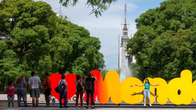 ¿Sube, baja, se mantiene la temperatura? ¿Cómo estará el tiempo en Mendoza?